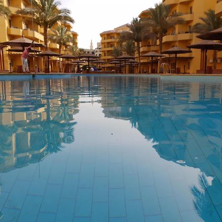 British Resort Pool View Apartments Hurghada Exterior photo