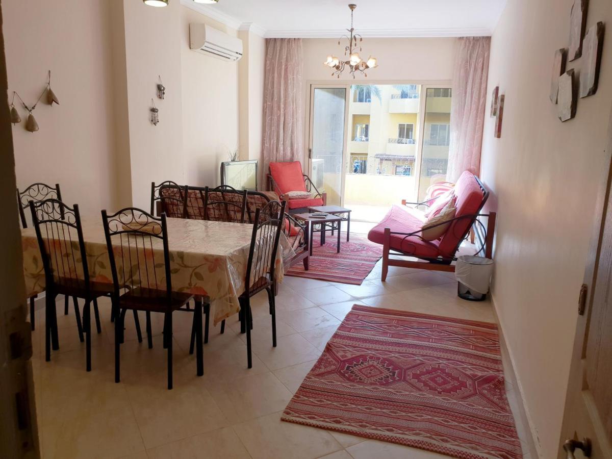 British Resort Pool View Apartments Hurghada Exterior photo